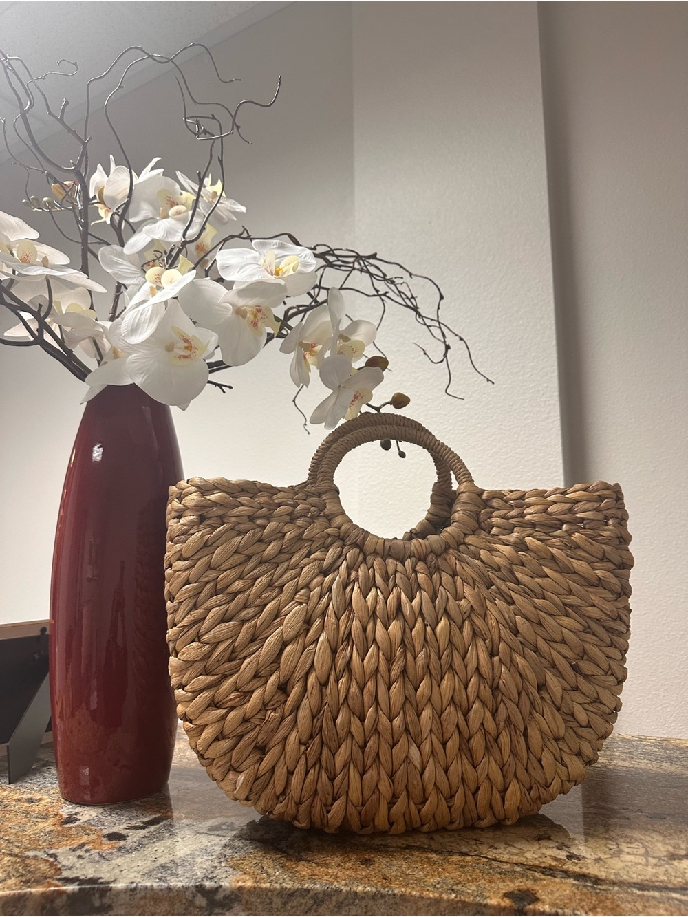 Large  Handleheld Straw Tote Bag - Natural